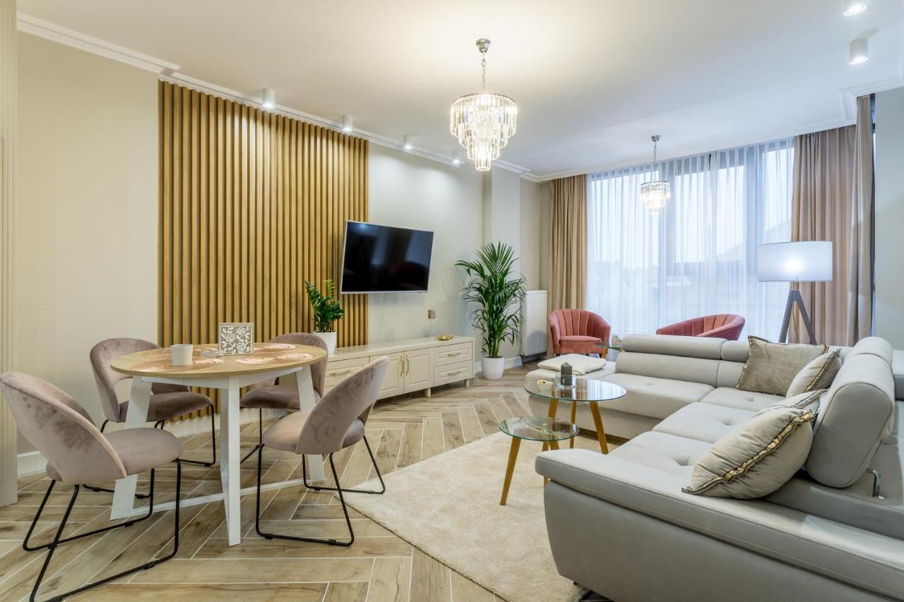 エウクApartament Jasminowyアパートメント エクステリア 写真